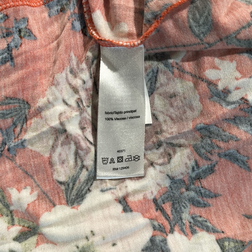 VENUS Floral Print Cold Shoulder Top - Picture 12 of 12